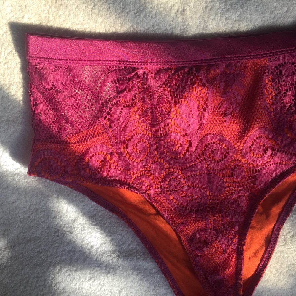 LAST CHANCE!! HIGH WAIST LACE BOTTOMS(final price)